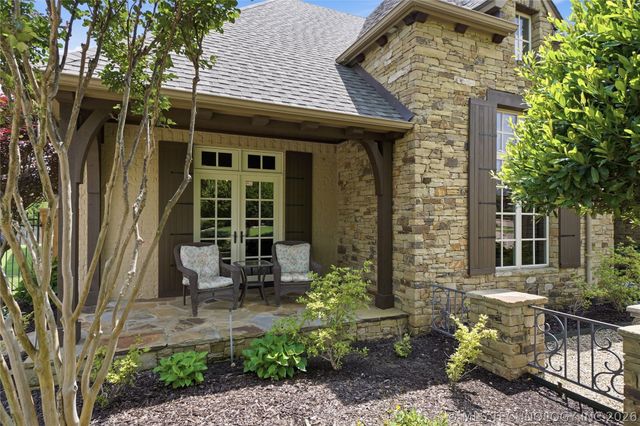 5621 W Charleston Street, Broken Arrow, OK 74011