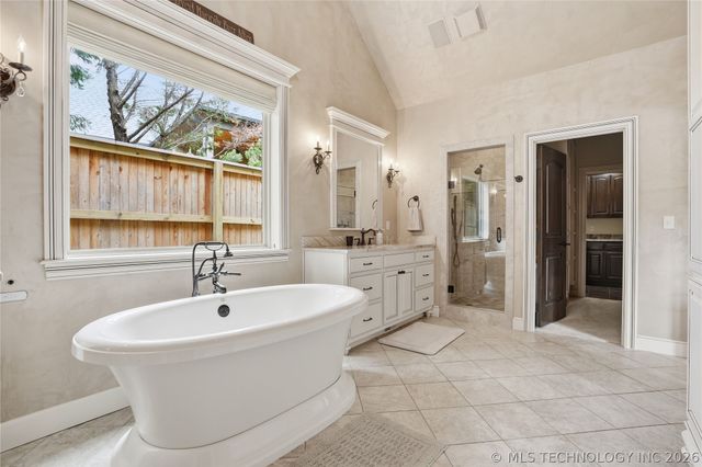 5621 W Charleston Street, Broken Arrow, OK 74011