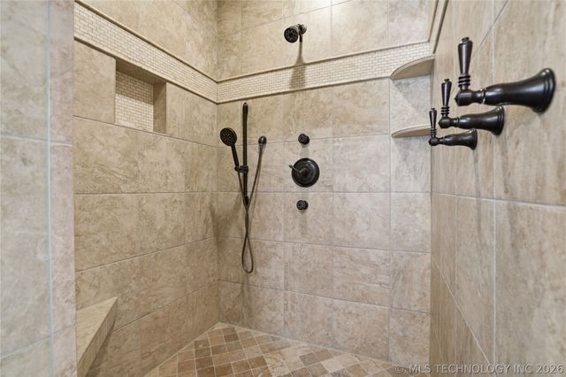 5621 W Charleston Street, Broken Arrow, OK 74011
