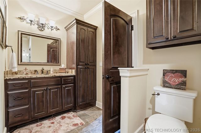 5621 W Charleston Street, Broken Arrow, OK 74011