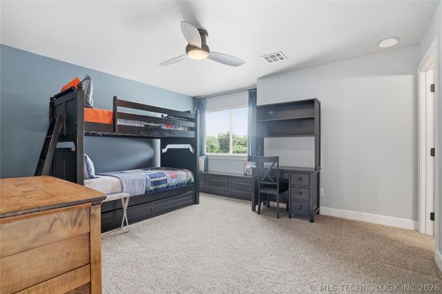 5621 W Charleston Street, Broken Arrow, OK 74011