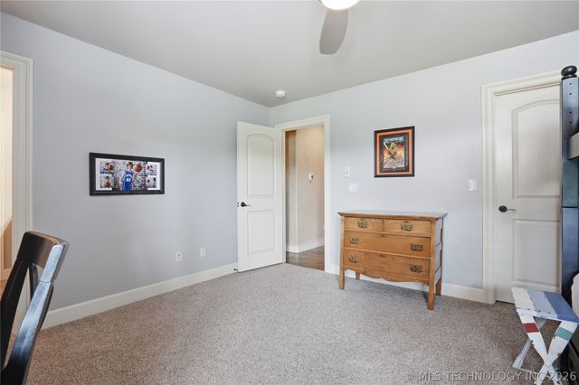 5621 W Charleston Street, Broken Arrow, OK 74011