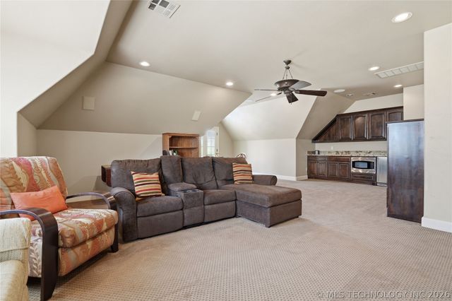 5621 W Charleston Street, Broken Arrow, OK 74011