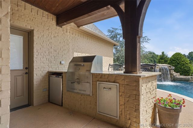 5621 W Charleston Street, Broken Arrow, OK 74011