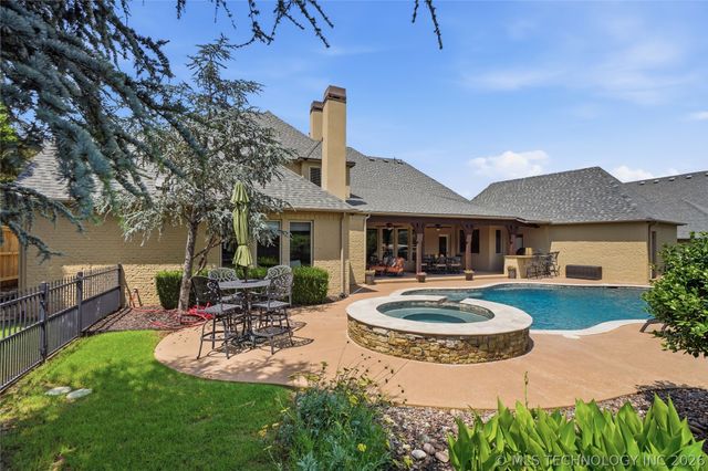 5621 W Charleston Street, Broken Arrow, OK 74011