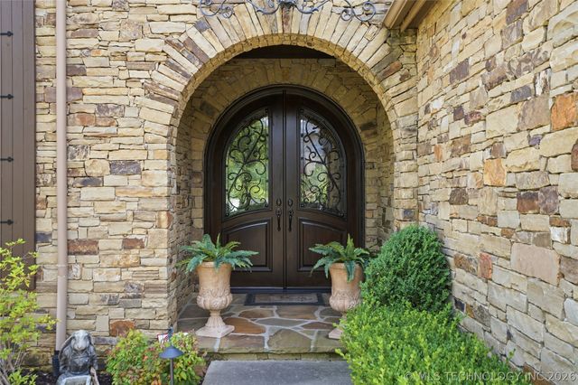 5621 W Charleston Street, Broken Arrow, OK 74011