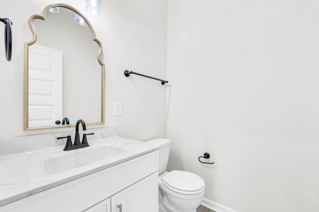 1465 Isaiah Dr, Clarksville, TN 37042