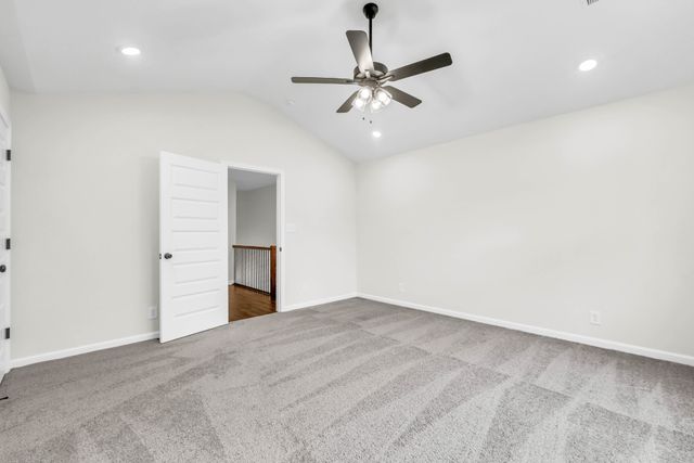 1465 Isaiah Dr, Clarksville, TN 37042