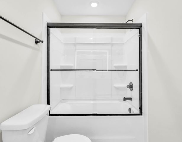 1465 Isaiah Dr, Clarksville, TN 37042