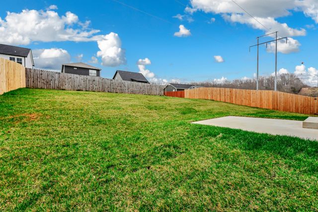 1465 Isaiah Dr, Clarksville, TN 37042