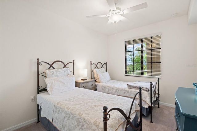 17520 GAWTHROP DRIVE 303, Bradenton, FL 34211