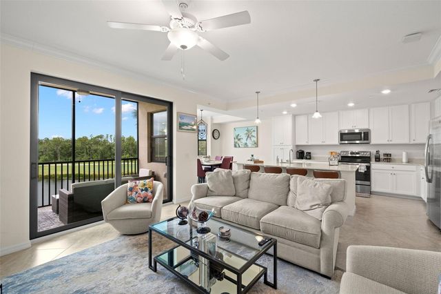 17520 GAWTHROP DRIVE 303, Bradenton, FL 34211