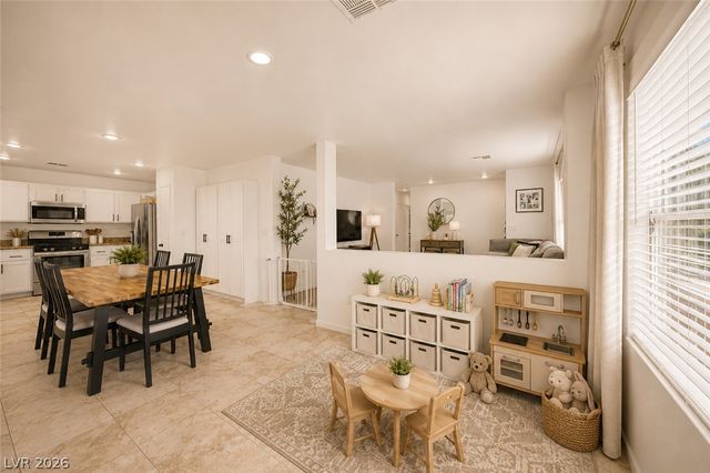 1125 Cathedral Ridge Street, Henderson, NV 89052
