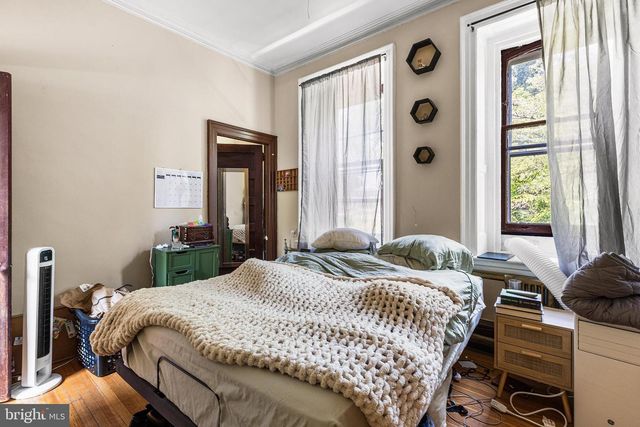 348 GREEN LN, Philadelphia, PA 19128