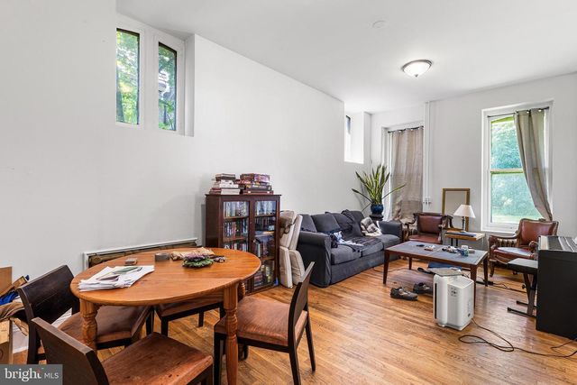 348 GREEN LN, Philadelphia, PA 19128