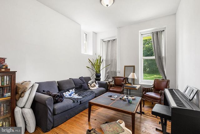 348 GREEN LN, Philadelphia, PA 19128