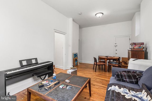 348 GREEN LN, Philadelphia, PA 19128
