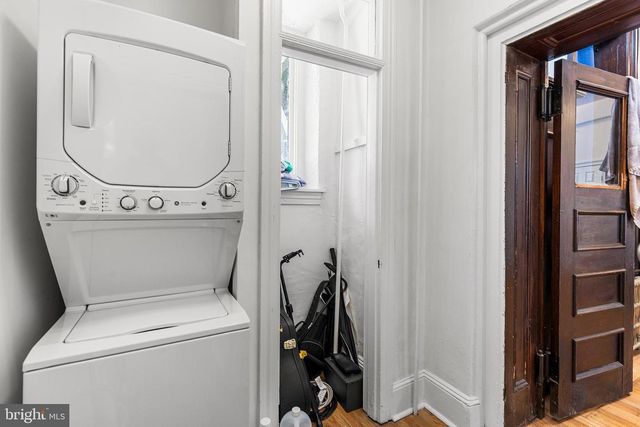 348 GREEN LN, Philadelphia, PA 19128