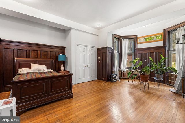 348 GREEN LN, Philadelphia, PA 19128