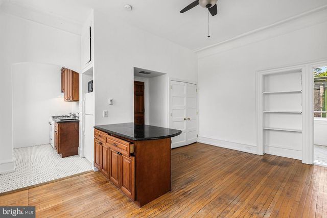 348 GREEN LN, Philadelphia, PA 19128