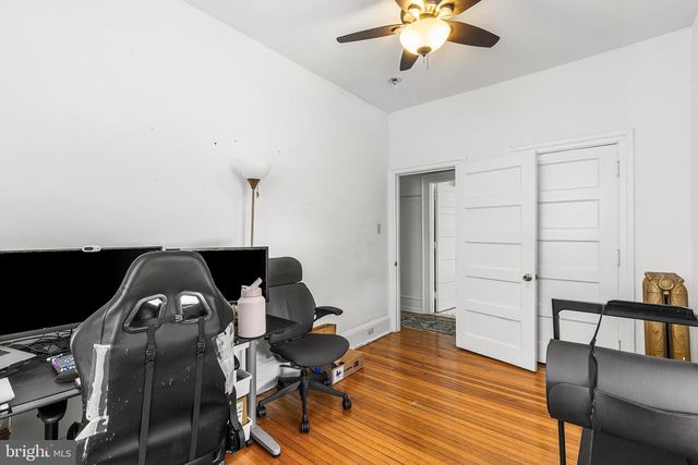 348 GREEN LN, Philadelphia, PA 19128