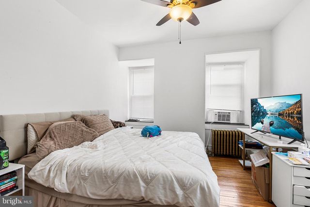 348 GREEN LN, Philadelphia, PA 19128