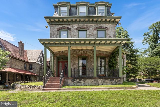 348 GREEN LN, Philadelphia, PA 19128