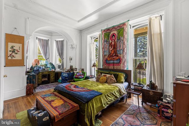 348 GREEN LN, Philadelphia, PA 19128
