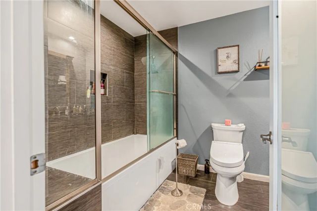 22170 James Alan Circle 1, Chatsworth, CA 91311