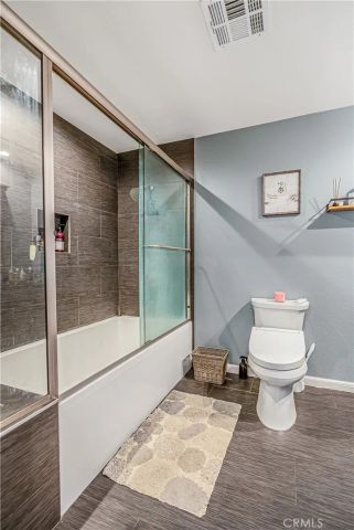 22170 James Alan Circle 1, Chatsworth, CA 91311