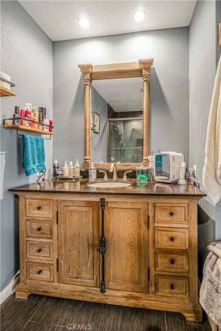 22170 James Alan Circle 1, Chatsworth, CA 91311
