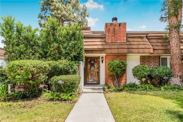 22170 James Alan Circle 1, Chatsworth, CA 91311
