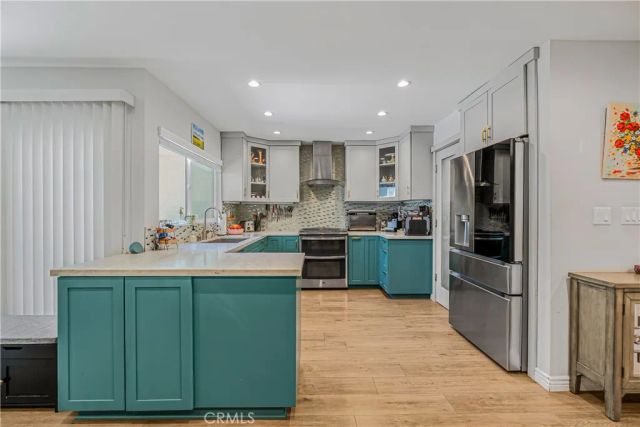 22170 James Alan Circle 1, Chatsworth, CA 91311