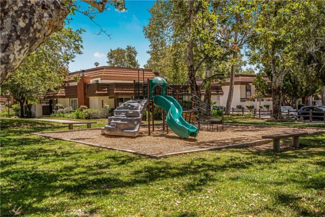 22170 James Alan Circle 1, Chatsworth, CA 91311