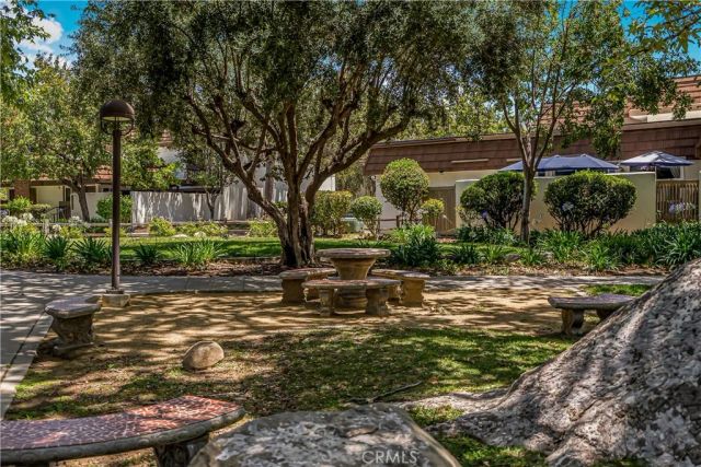 22170 James Alan Circle 1, Chatsworth, CA 91311