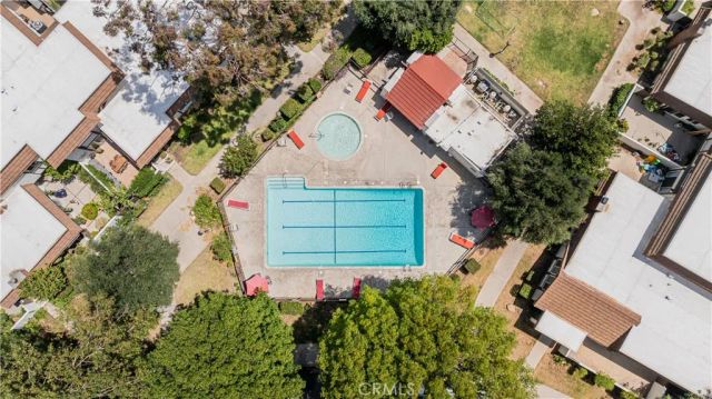 22170 James Alan Circle 1, Chatsworth, CA 91311