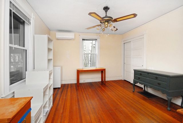 12-14 Willow St, Concord, MA 01742