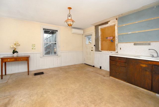 12-14 Willow St, Concord, MA 01742