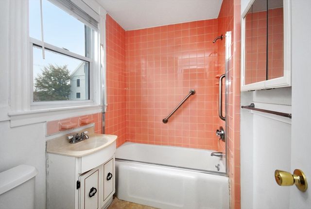 12-14 Willow St, Concord, MA 01742