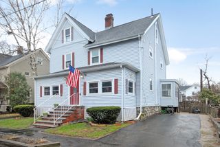 12-14 Willow St, Concord, MA 01742