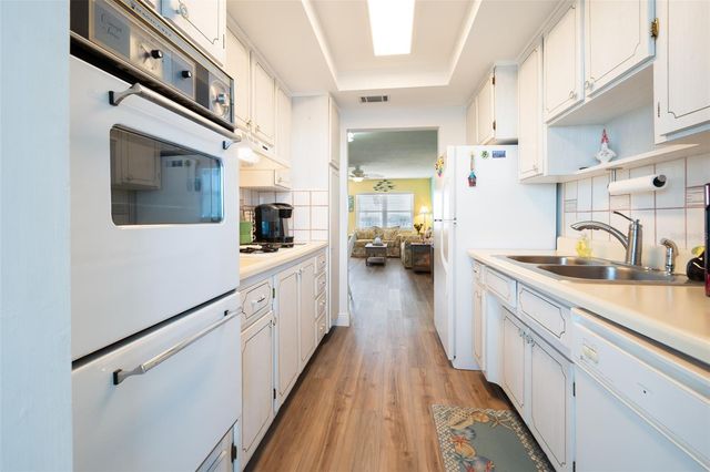 1847 SHORE DRIVE S 204, South Pasadena, FL 33707