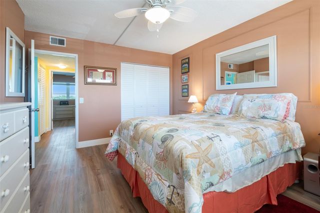 1847 SHORE DRIVE S 204, South Pasadena, FL 33707