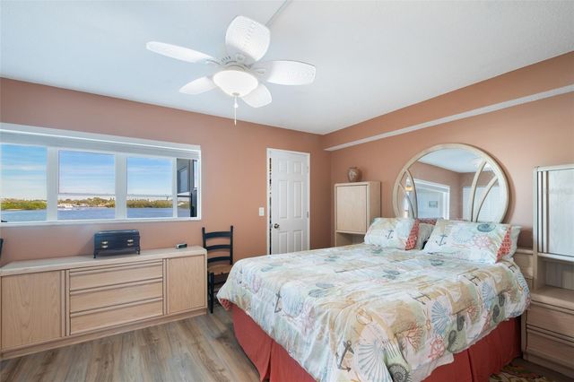 1847 SHORE DRIVE S 204, South Pasadena, FL 33707