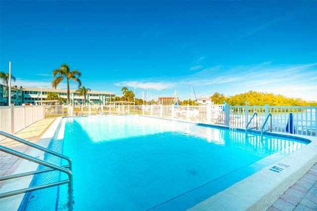 1847 SHORE DRIVE S 204, South Pasadena, FL 33707