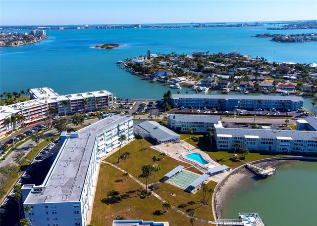 1847 SHORE DRIVE S 204, South Pasadena, FL 33707