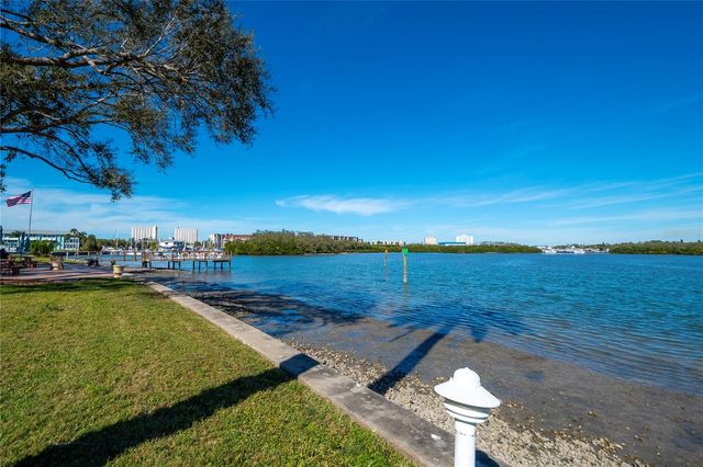 1847 SHORE DRIVE S 204, South Pasadena, FL 33707