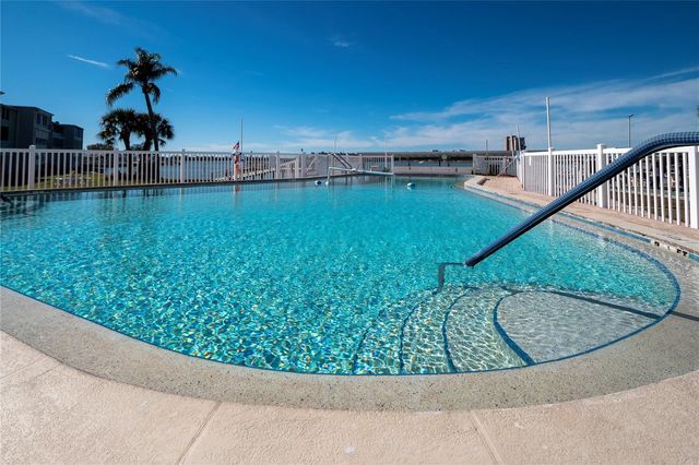 1847 SHORE DRIVE S 204, South Pasadena, FL 33707