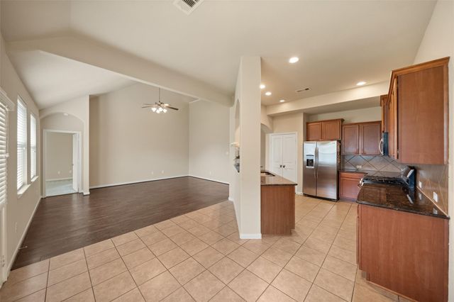 14818 Fall Creek Preserve Drive, Humble, TX 77396