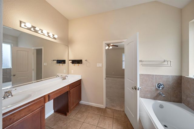 14818 Fall Creek Preserve Drive, Humble, TX 77396
