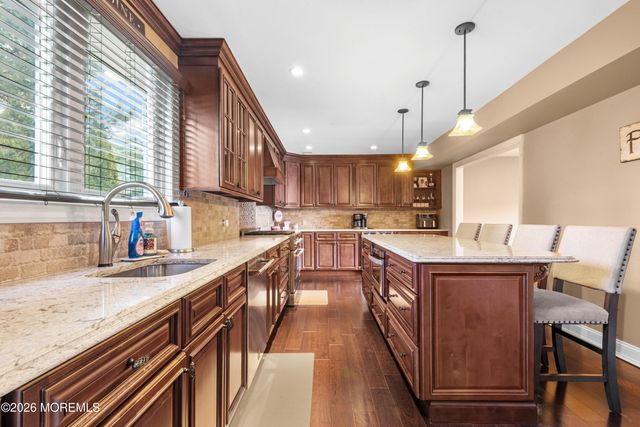 6 Surrey Drive, Old Bridge, NJ 08857